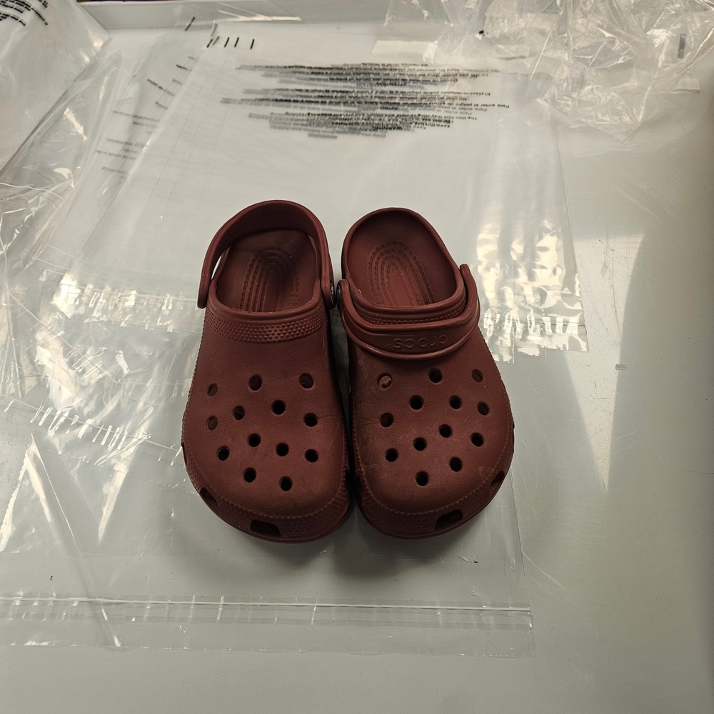 Crocs Classic Clogs Burgundy Maroon Made in Italy Mens 7 Womens 9 Shoes - Picture 1 of 8